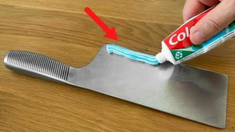 Zahnpasta-Trick: So bleibt dein Küchenmesser scharf!