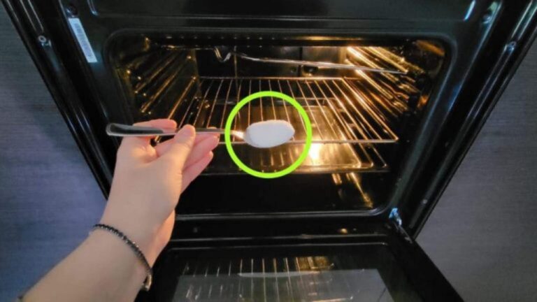 Schlechte Backofen-Gerüche? So wirst du sie los!